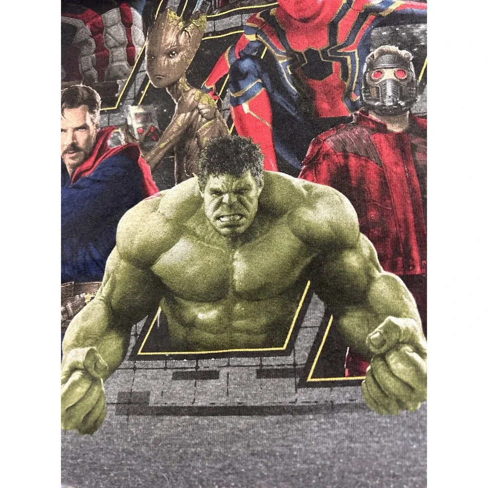 Avengers Men's T-shirt Size L Captain America, iron Man Black Panther Avengers - Picture 12 of 12